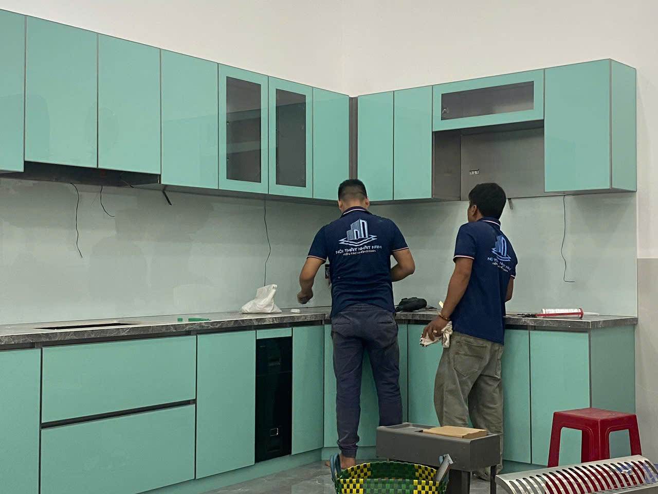 Khám Phá Các Mẫu Cánh Kính Hiện Đại Cho Tủ Bếp