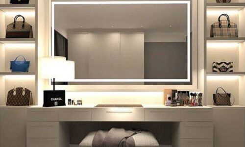 Bàn Trang Điểm Có Đèn LED