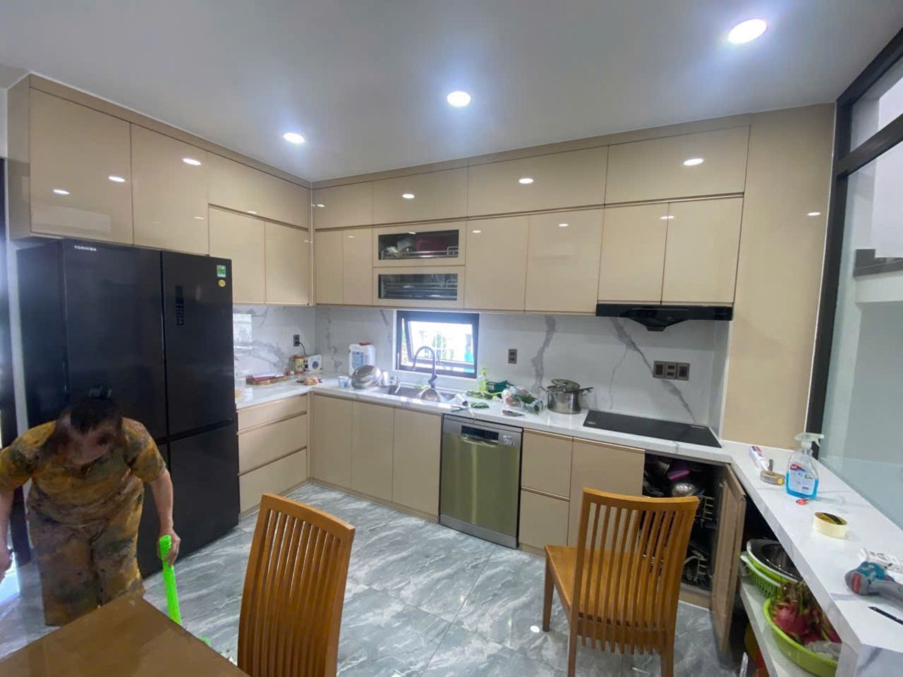 tu_bep_inox_cao_cap_Nhat_Nam-8.jpg Tủ Bếp Inox Cao Cấp – Cánh Kính Mờ Chống Bám Vân Tay