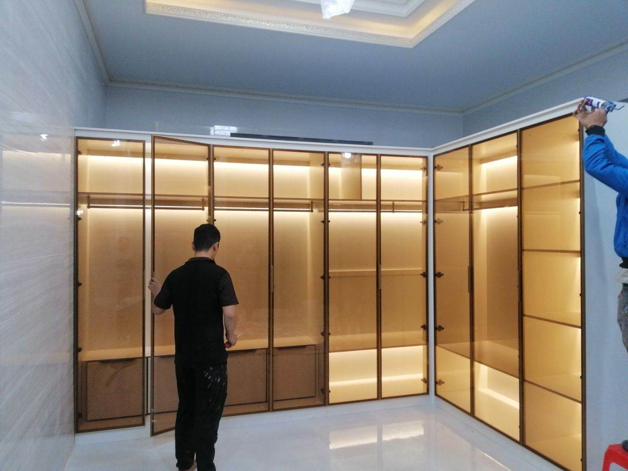 Tủ Quần Áo Cánh Kính Màu Trà