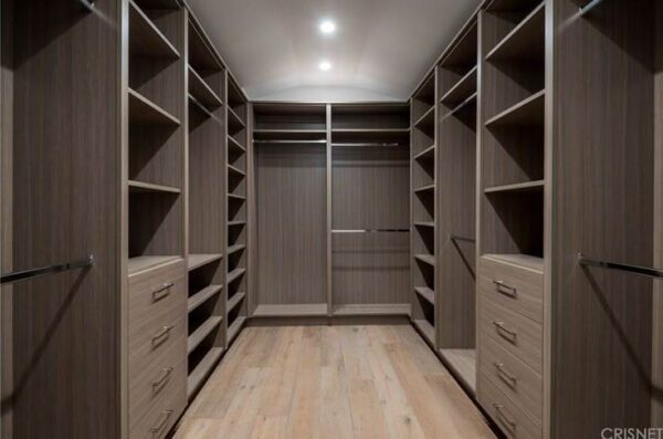 Tủ Gỗ Âm Tường