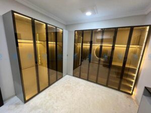 tu_quan_ao_nhom_canh_kinh_cuong_luc_Nhat_Nam03.jpg Tủ Quần Áo Nhôm Cánh Kính Cường Lực