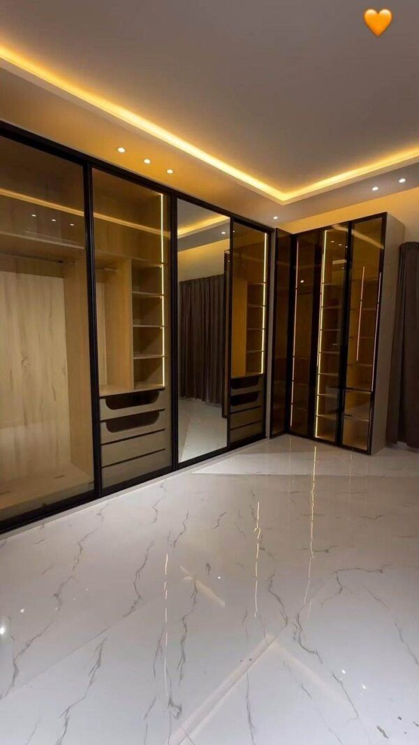 Tủ Quần Áo Nhôm Hợp Kim