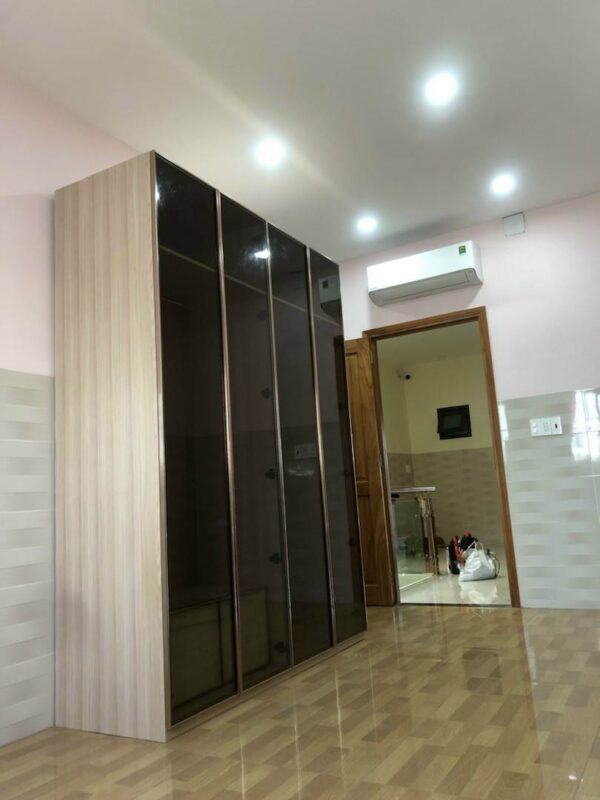 Tủ Quần Áo Nhôm Hợp Kim