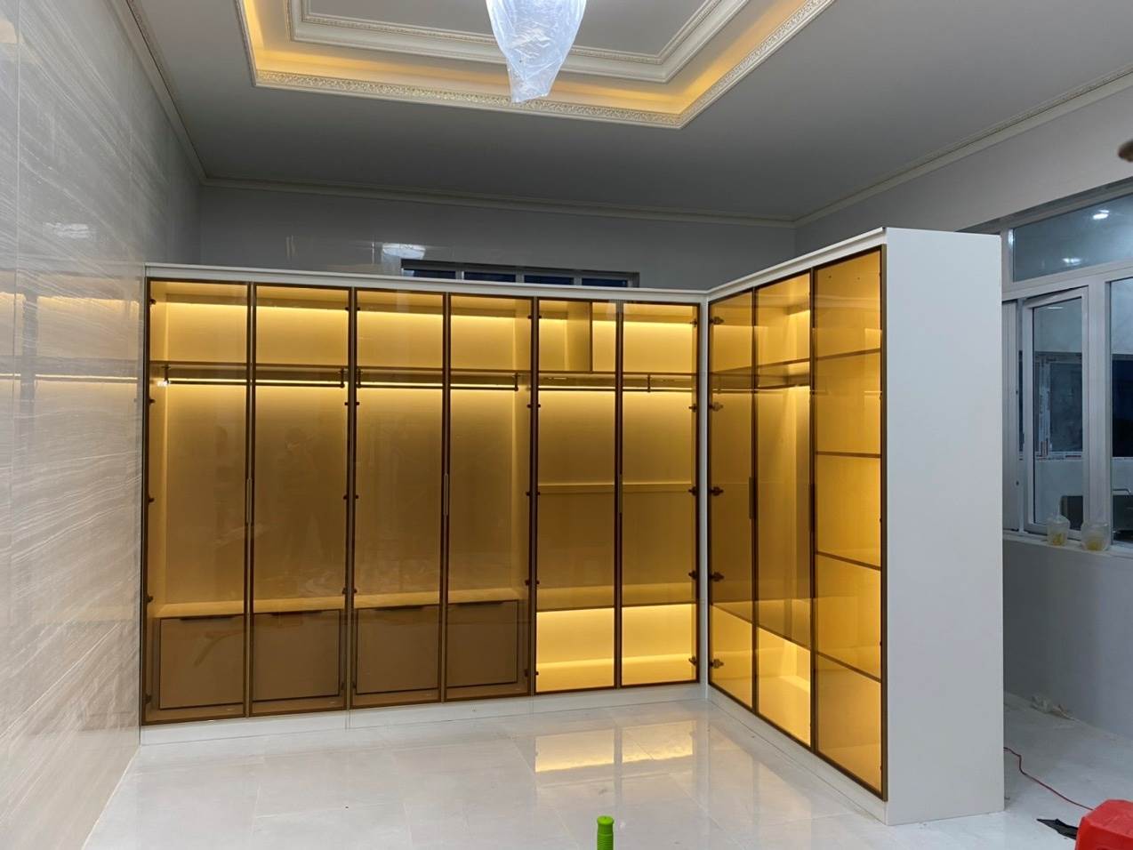 Tủ Quần Áo Nhôm Hợp Kim Cánh Kính 