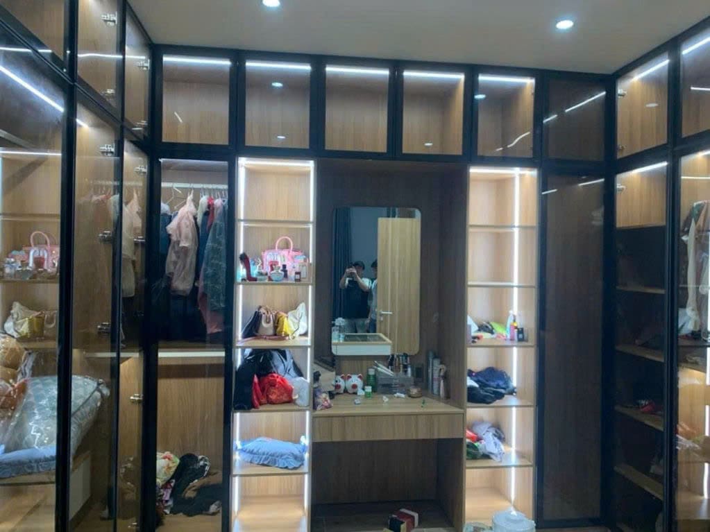 Tủ Quần Áo Treo Tường