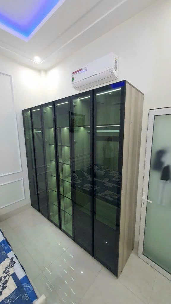 Tủ Quần Áo Nhôm Kính