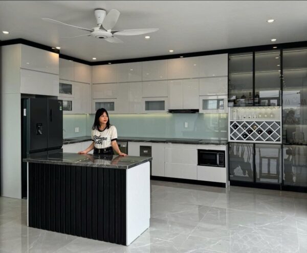 Quầy Bar Nhôm Kính